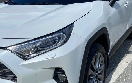Toyota RAV4, 2022 год, 5 100 000 рублей, 2 фотография