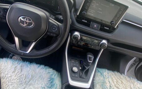 Toyota RAV4, 2022 год, 5 100 000 рублей, 11 фотография