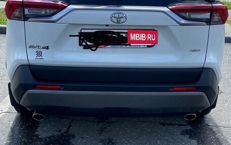 Toyota RAV4, 2022 год, 5 100 000 рублей, 6 фотография