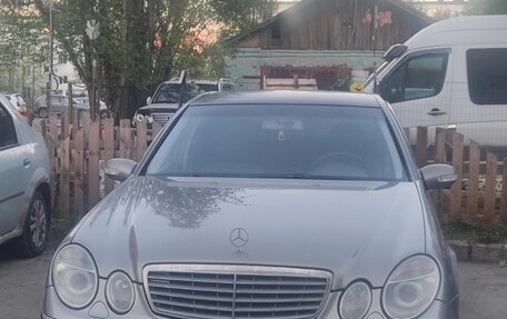 Mercedes-Benz E-Класс, 2004 год, 800 000 рублей, 2 фотография