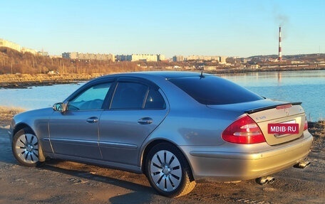 Mercedes-Benz E-Класс, 2004 год, 800 000 рублей, 5 фотография