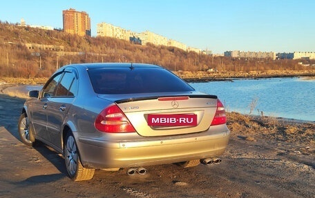 Mercedes-Benz E-Класс, 2004 год, 800 000 рублей, 7 фотография