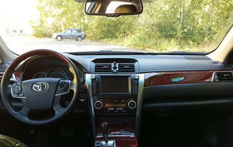 Toyota Camry, 2012 год, 1 890 000 рублей, 21 фотография