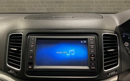 Volkswagen Sharan II, 2012 год, 1 445 000 рублей, 13 фотография
