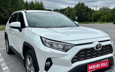 Toyota RAV4, 2021 год, 3 949 000 рублей, 1 фотография