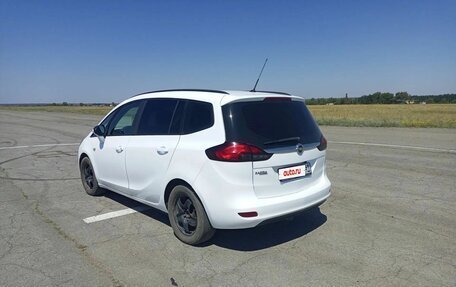 Opel Zafira C рестайлинг, 2013 год, 900 000 рублей, 4 фотография
