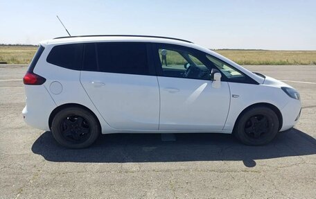 Opel Zafira C рестайлинг, 2013 год, 900 000 рублей, 7 фотография