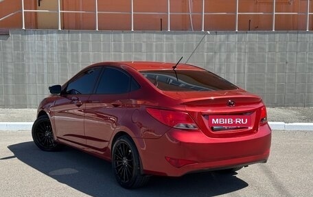Hyundai Solaris II рестайлинг, 2016 год, 940 000 рублей, 3 фотография