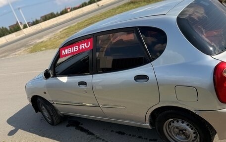 Daihatsu Storia, 2003 год, 200 000 рублей, 3 фотография