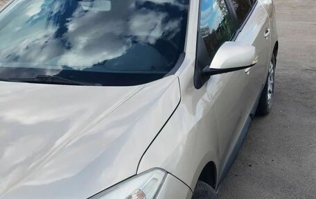 Renault Fluence I, 2010 год, 450 000 рублей, 4 фотография