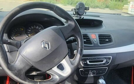 Renault Fluence I, 2010 год, 450 000 рублей, 2 фотография