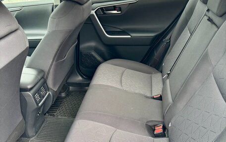 Toyota RAV4, 2021 год, 3 949 000 рублей, 16 фотография