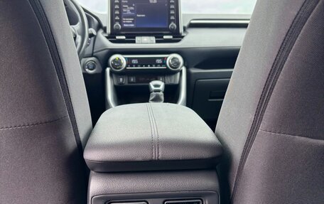Toyota RAV4, 2021 год, 3 949 000 рублей, 17 фотография