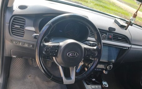 KIA Rio IV, 2018 год, 1 360 000 рублей, 7 фотография