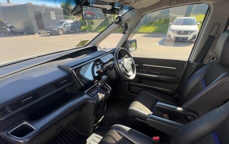 Honda Stepwgn IV, 2021 год, 3 300 000 рублей, 17 фотография