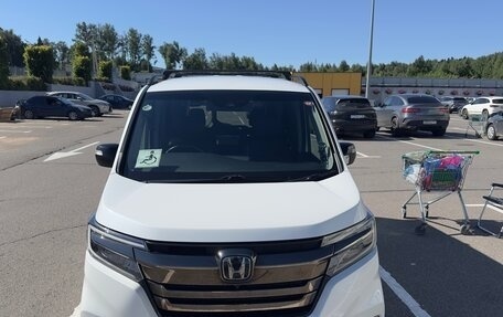 Honda Stepwgn IV, 2021 год, 3 300 000 рублей, 4 фотография