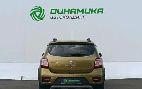 Renault Sandero II рестайлинг, 2015 год, 700 000 рублей, 6 фотография