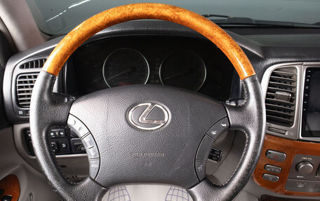 Lexus LX II, 2003 год, 1 999 000 рублей, 10 фотография