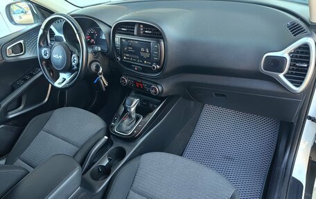 KIA Soul III, 2022 год, 1 800 000 рублей, 8 фотография