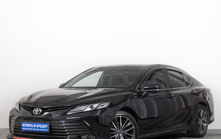 Toyota Camry, 2023 год, 3 699 000 рублей, 2 фотография