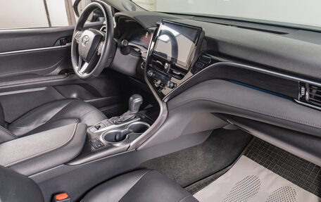 Toyota Camry, 2023 год, 3 699 000 рублей, 12 фотография