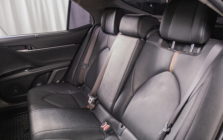 Toyota Camry, 2023 год, 3 699 000 рублей, 17 фотография