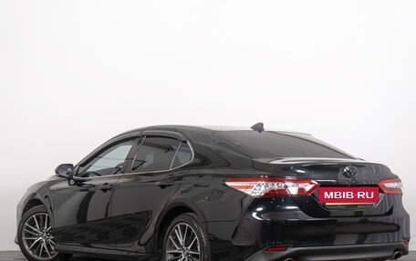 Toyota Camry, 2023 год, 3 699 000 рублей, 5 фотография