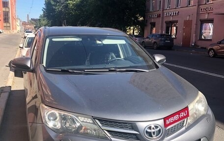 Toyota RAV4, 2013 год, 1 900 000 рублей, 1 фотография