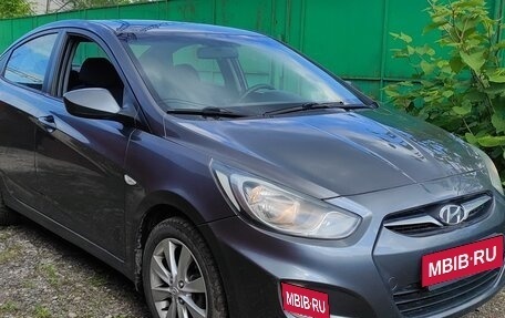 Hyundai Solaris II рестайлинг, 2011 год, 639 000 рублей, 1 фотография