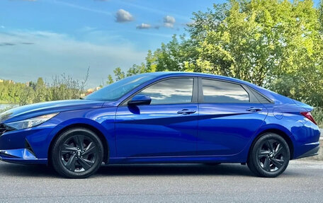 Hyundai Elantra, 2021 год, 2 000 000 рублей, 4 фотография
