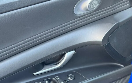 Hyundai Elantra, 2021 год, 2 000 000 рублей, 14 фотография