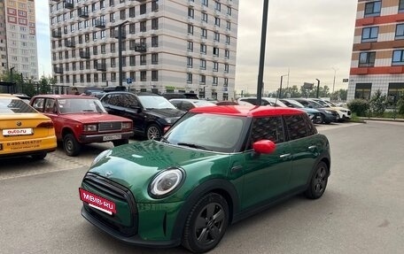 MINI Hatch, 2022 год, 2 860 000 рублей, 2 фотография