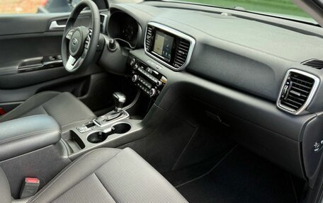 KIA Sportage IV рестайлинг, 2019 год, 2 100 000 рублей, 18 фотография