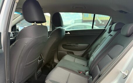 KIA Sportage IV рестайлинг, 2019 год, 2 100 000 рублей, 21 фотография