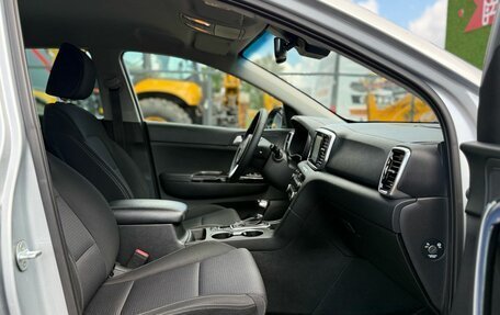 KIA Sportage IV рестайлинг, 2019 год, 2 100 000 рублей, 22 фотография