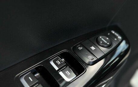 KIA Sportage IV рестайлинг, 2019 год, 2 100 000 рублей, 30 фотография