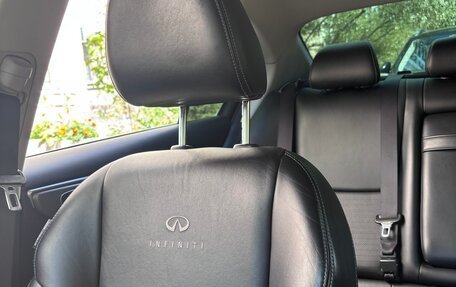 Infiniti Q50 I рестайлинг, 2014 год, 1 650 000 рублей, 13 фотография