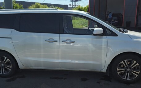 KIA Carnival III, 2020 год, 3 150 000 рублей, 4 фотография
