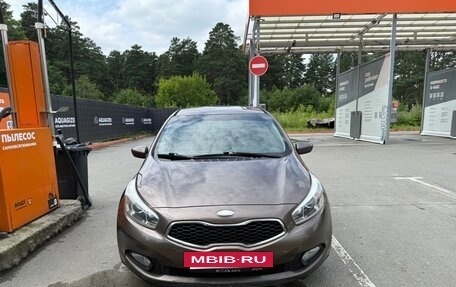 KIA cee'd III, 2013 год, 1 000 000 рублей, 2 фотография