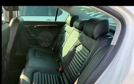 Volkswagen Passat B7, 2012 год, 1 280 000 рублей, 13 фотография
