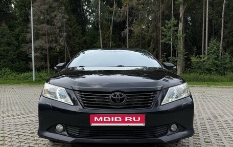 Toyota Camry, 2012 год, 1 390 000 рублей, 2 фотография