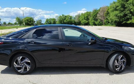 Hyundai Elantra, 2021 год, 1 750 000 рублей, 3 фотография