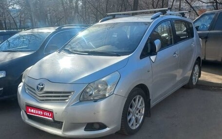Toyota Verso I, 2010 год, 1 000 000 рублей, 1 фотография
