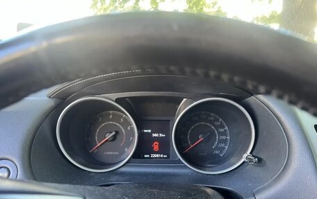 Mitsubishi Outlander III рестайлинг 3, 2011 год, 950 000 рублей, 1 фотография