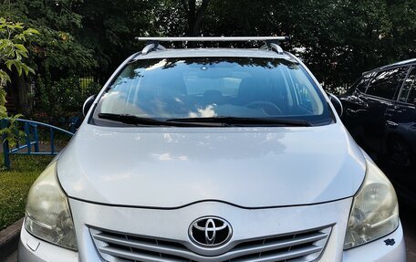 Toyota Verso I, 2010 год, 1 000 000 рублей, 3 фотография