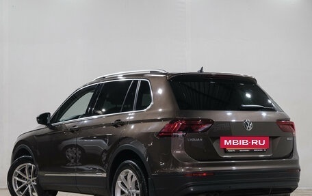 Volkswagen Tiguan II, 2019 год, 3 249 000 рублей, 5 фотография