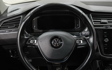 Volkswagen Tiguan II, 2019 год, 3 249 000 рублей, 21 фотография