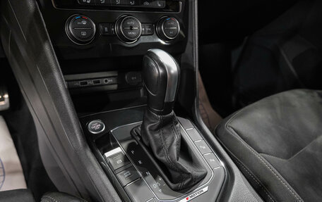 Volkswagen Tiguan II, 2019 год, 3 249 000 рублей, 28 фотография