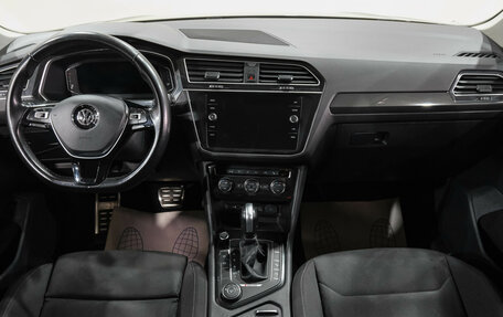 Volkswagen Tiguan II, 2019 год, 3 249 000 рублей, 18 фотография