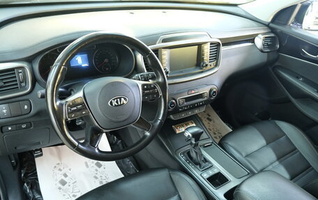 KIA Sorento III Prime рестайлинг, 2018 год, 3 099 000 рублей, 12 фотография